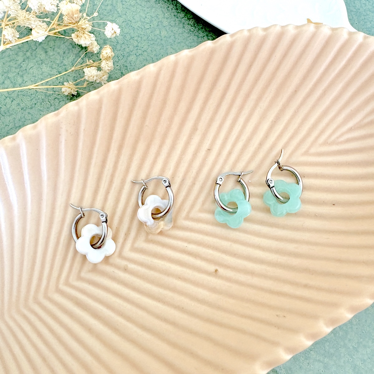 Boucles d'oreille creole fleur