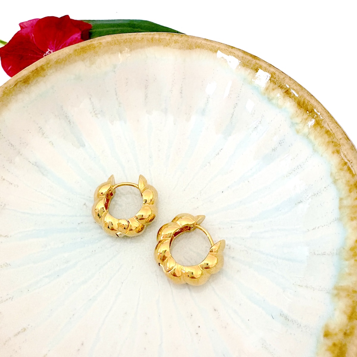 Boucles d'oreille Rosalie - plaqué or – Image 4