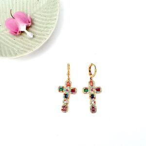 boucles-doreille-en-forme-de-croix-acier-inoxydable-pieces-de-verre-multicolore-petit-modele-facile-a-porter