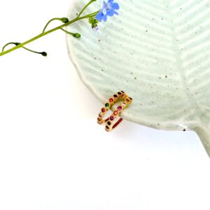 earcuff bague d oreille avec des zircons multicolores dores a l or fin faux piercing
